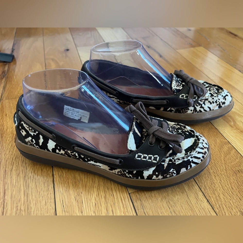 Tommy Bahama Relaxology Castille‎ Boat Shoes Size 7.5B EUC
